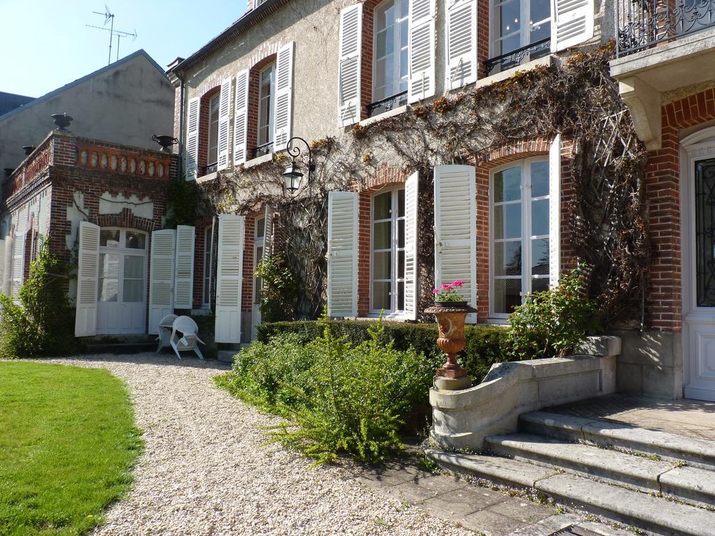 Le Clos Saint Nicolas Château-Renard Exterior photo