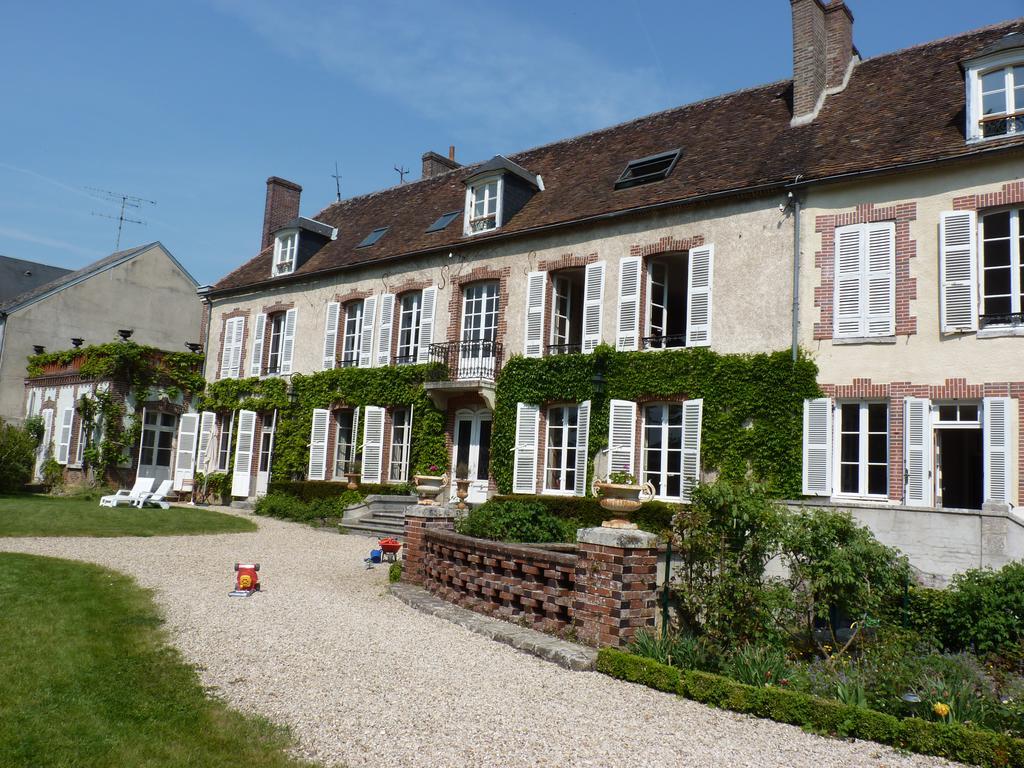 Le Clos Saint Nicolas Château-Renard Exterior photo